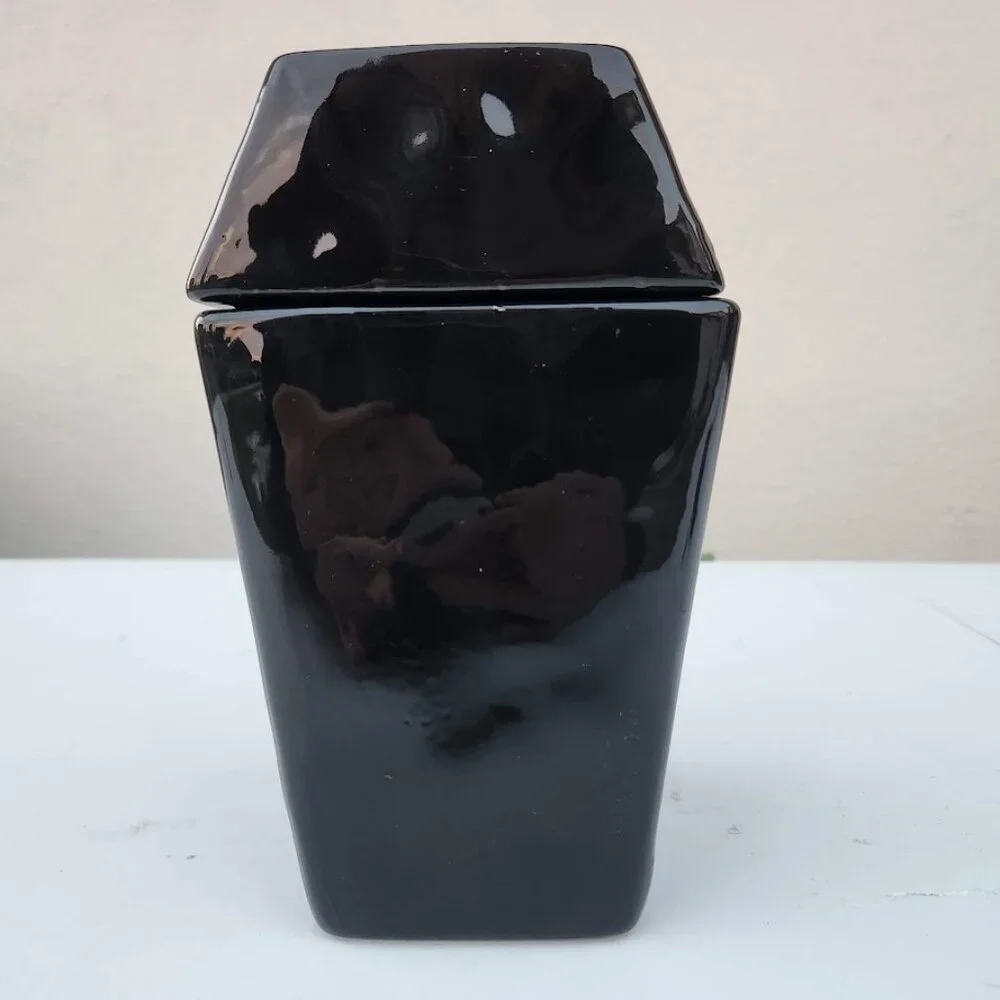 NEW Ceramic Coffin Jar Bathroom Decor Black Goth Skeleton Party Decorations Goth